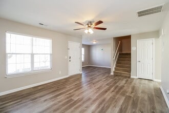 1220 Maple Ridge Dr in Burlington, NC - Building Photo - Building Photo