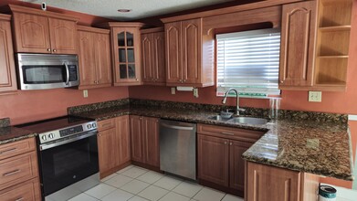 7875 Tam Oshanter Blvd in North Lauderdale, FL - Building Photo - Building Photo