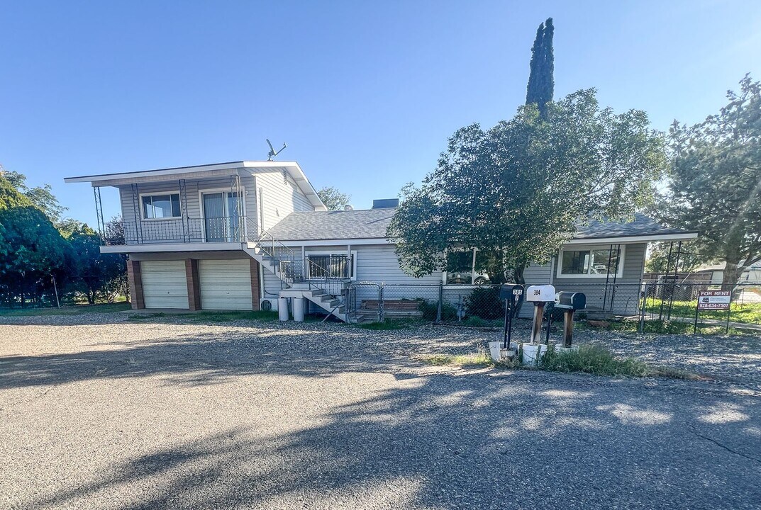 385 S 4th St in Camp Verde, AZ - Building Photo