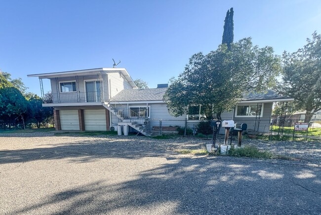 property at 385 S 4th St