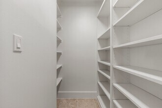 4134 Bellefontaine in Houston, TX - Building Photo - Building Photo