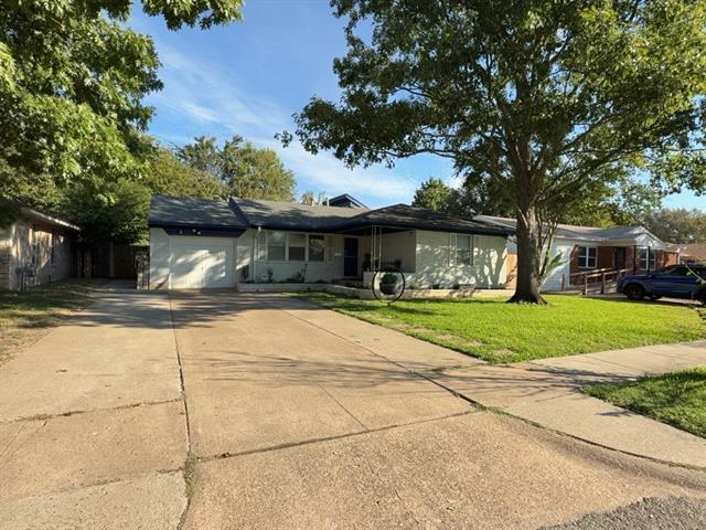 2208 Piedmont St in Irving, TX - Building Photo - Building Photo