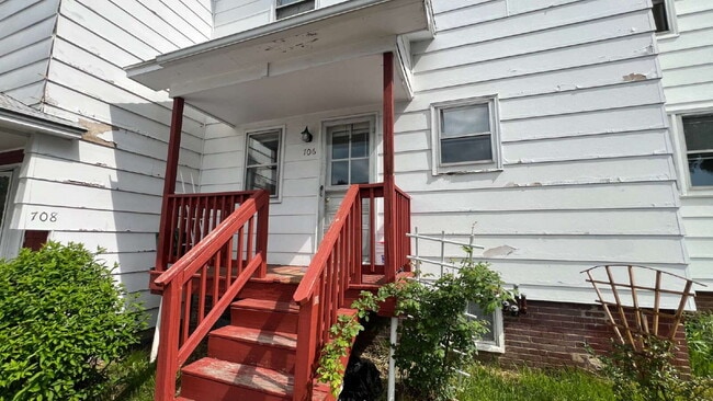 706 Central Ave in Dover, NH - Building Photo - Building Photo