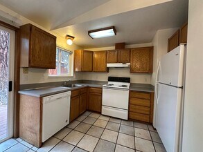 1924 SW Forest Ridge Ave in Bend, OR - Building Photo - Building Photo