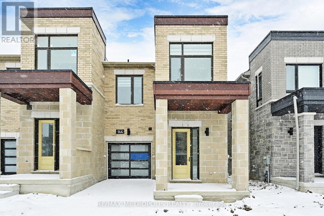 144 Mumbai Dr in Markham, ON - Building Photo