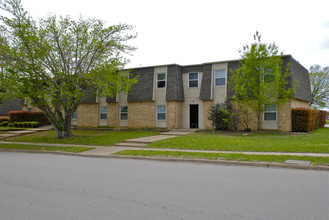 Keller Place Apartments in Keller, TX - Building Photo - Building Photo