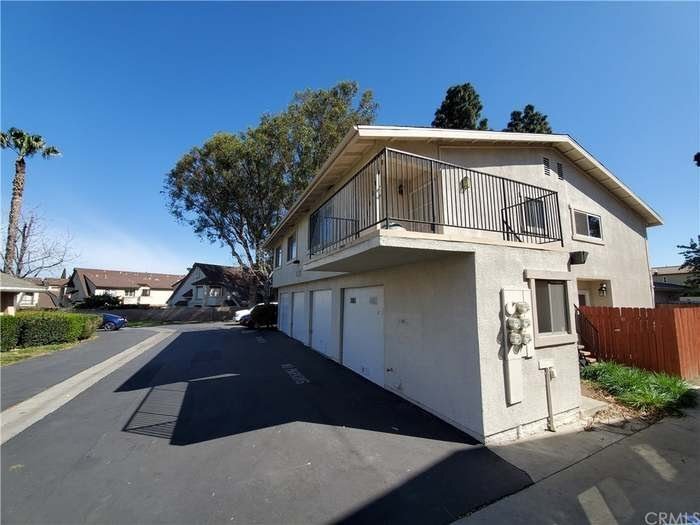 1186 Border Ave, Unit Corona Condo in Corona, CA - Building Photo