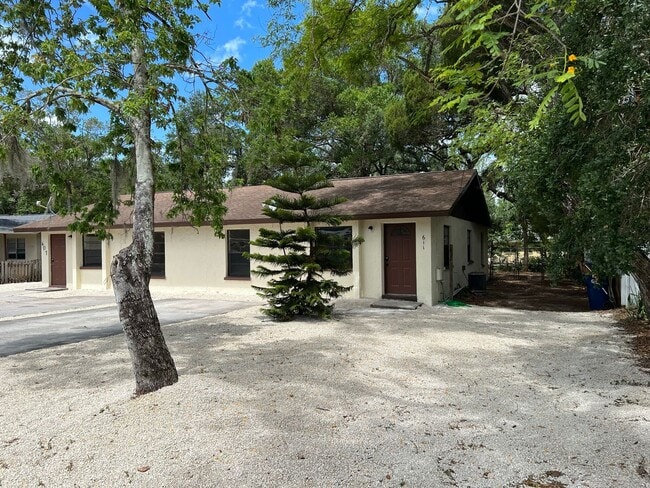 611 23rd Ave E in Bradenton, FL - Building Photo - Building Photo