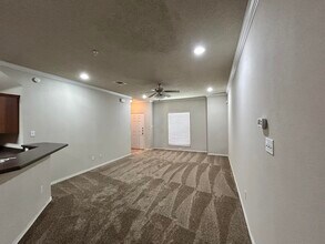 2108 Main St in Lubbock, TX - Foto de edificio - Building Photo