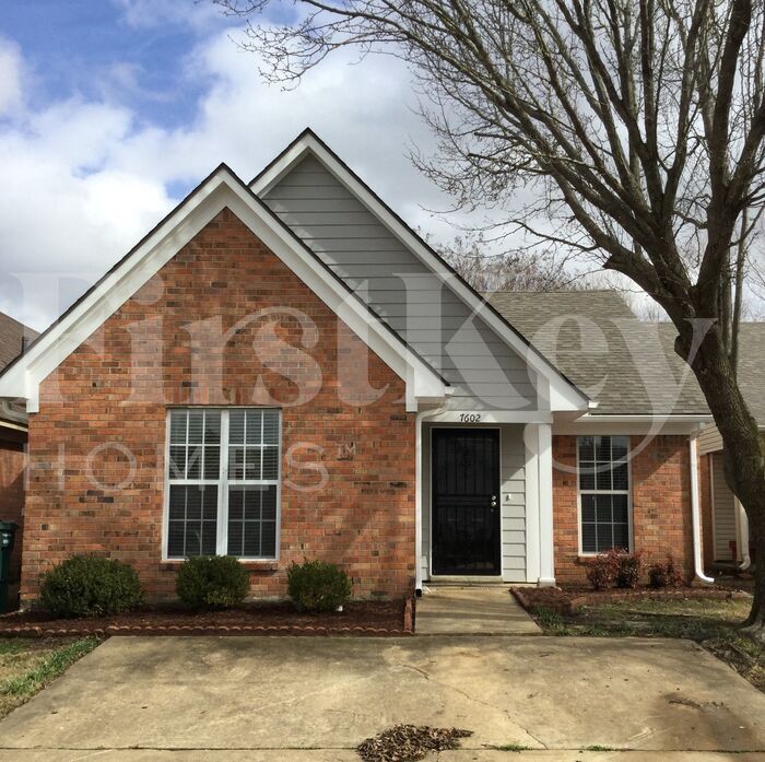 7602 Iris Dr in Southaven, MS - Building Photo