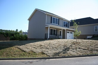 2720 Dorval Rd in Harrisonburg, VA - Building Photo - Building Photo