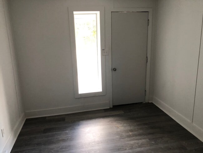 2083 W Meeting St in Lancaster, SC - Building Photo - Building Photo