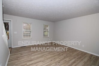 3427 Sunbury Ln in Cincinnati, OH - Building Photo - Building Photo