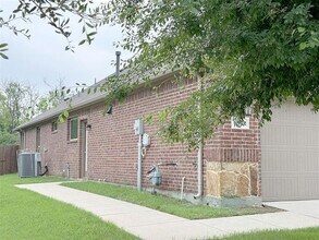 4822 Clamdigger Wy in Garland, TX - Building Photo - Building Photo