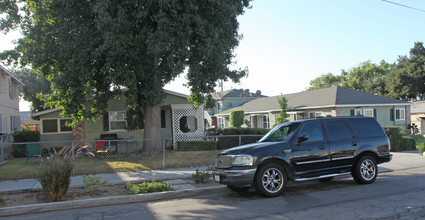 240-244 E Providencia Ave in Burbank, CA - Building Photo - Building Photo