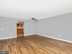1111 Jousting Way in Mount Airy, MD - Building Photo - Building Photo