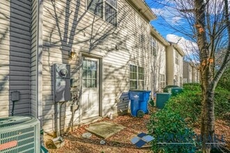 3506 Herndon Oaks Way in Raleigh, NC - Building Photo - Building Photo