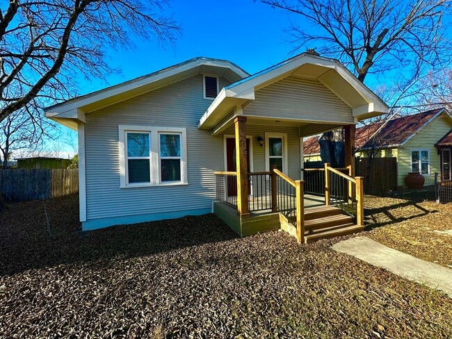 property at 213 Palmer St