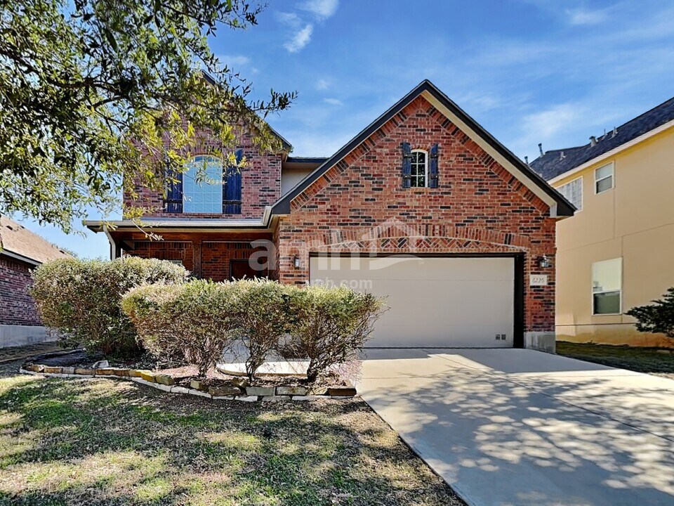 6226 Diego Ln in San Antonio, TX - Building Photo