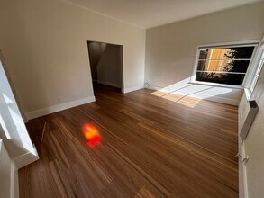 2118 N 62nd St in Seattle, WA - Building Photo - Building Photo