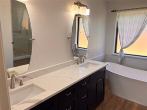 213 Pear Tree Pl in Denton, TX - Building Photo - Building Photo