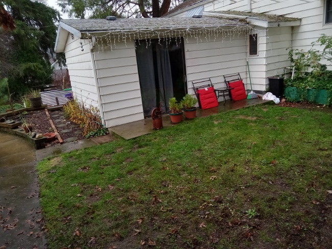 property at 370 S 5th St