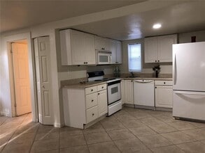 1225 1/2 27th St N in St. Petersburg, FL - Building Photo - Building Photo