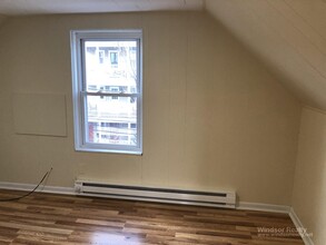 215 Cedar St, Unit 2 in Somerville, MA - Building Photo - Building Photo