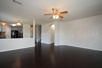 6712 Taree Loop in Killeen, TX - Foto de edificio - Building Photo