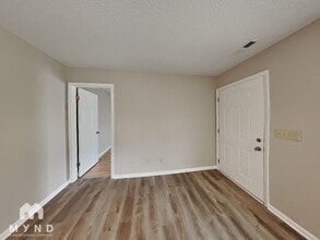 150 Single Oak Dr in Troutman, NC - Building Photo - Building Photo
