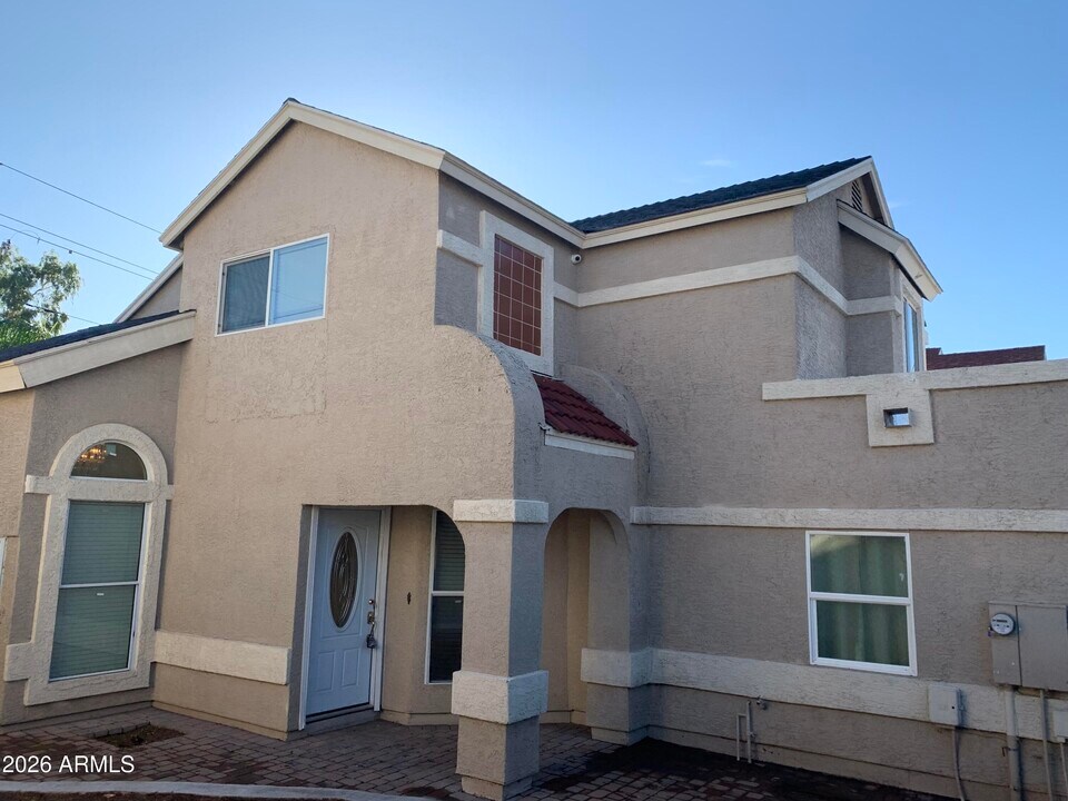 19033 N 6th St in Phoenix, AZ - Building Photo