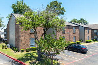 Westridge Apartments in Texarkana, TX - Building Photo - Building Photo