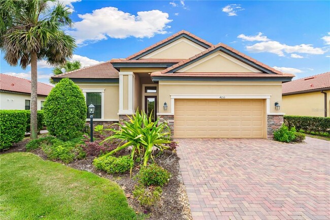 property at 4653 Royal Dornoch Cir