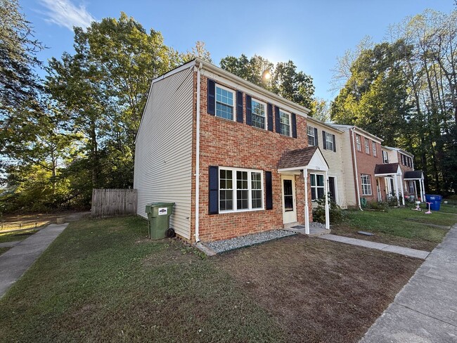 property at 5236 Creek Ln