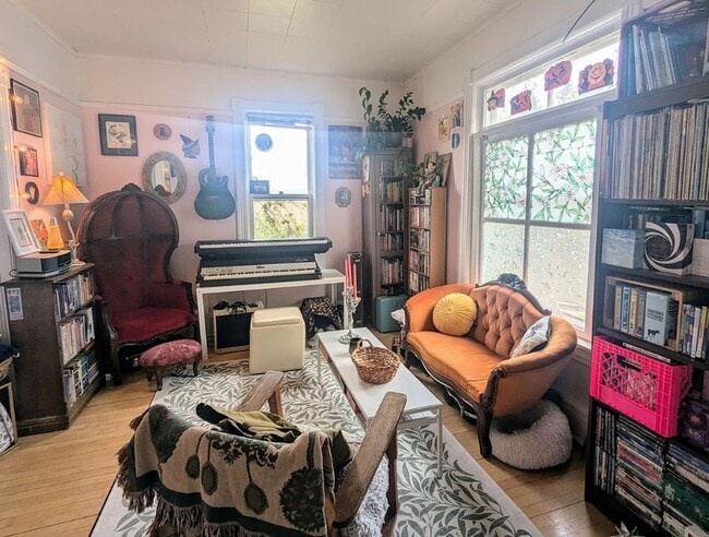 property at 1802 W 3rd St