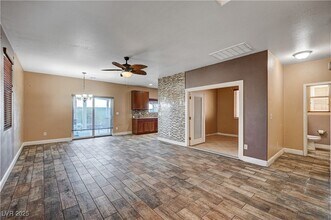 5674 Diamond Palm Ct in Las Vegas, NV - Building Photo - Building Photo