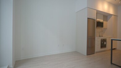 30-230 Dreamers Wy in Toronto, ON - Building Photo - Building Photo