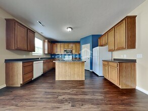 1559 Lavender Ln in Greenwood, IN - Building Photo - Building Photo