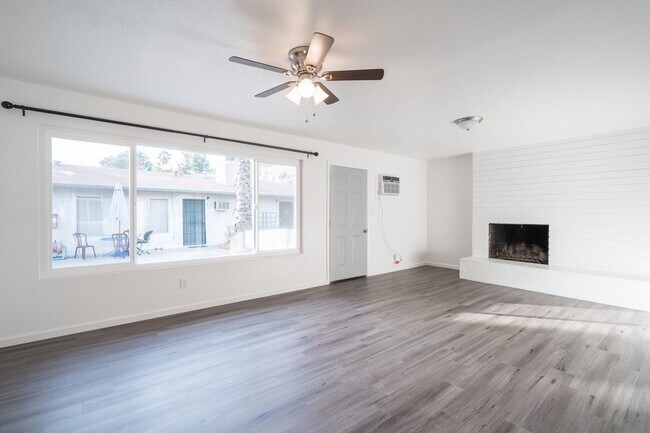 5902 Streamview Dr-Unit -2 in San Diego, CA - Building Photo - Building Photo