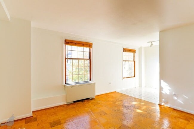 property at 1880 Columbia Rd NW