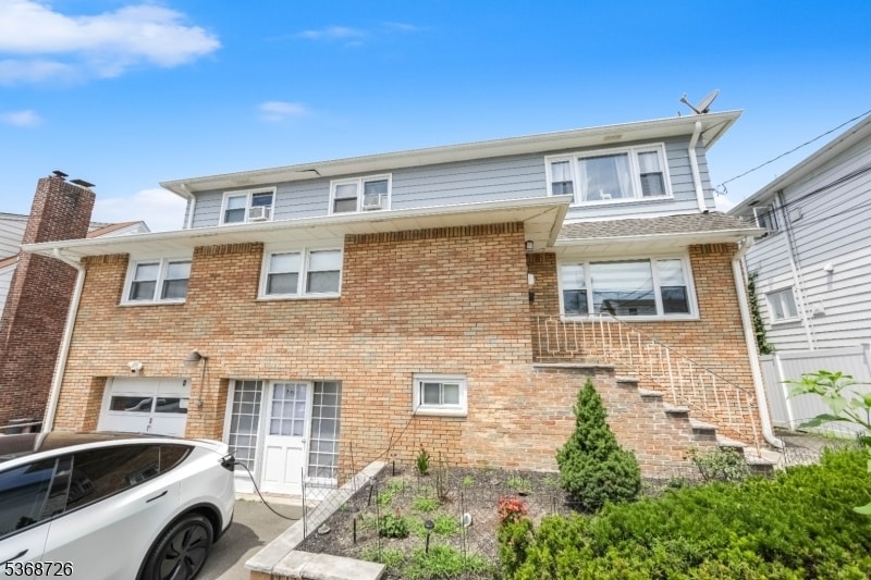 70 Maple Ave in Woodland Park, NJ - Building Photo