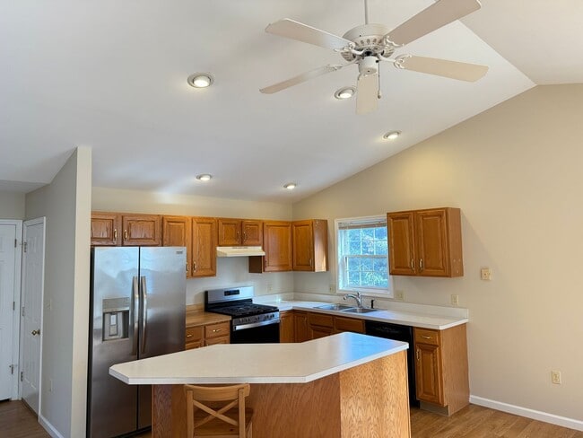 32 Pebble Creek Dr in Lititz, PA - Building Photo - Building Photo