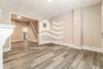 4536 N Gratz St in Philadelphia, PA - Foto de edificio - Building Photo