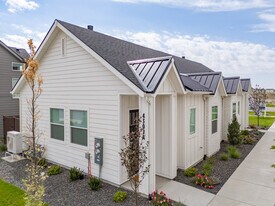 4113 Hill Ln in Caldwell, ID - Building Photo