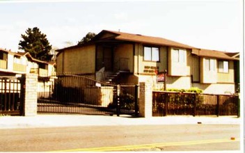 Mono Village in San Leandro, CA - Building Photo - Building Photo