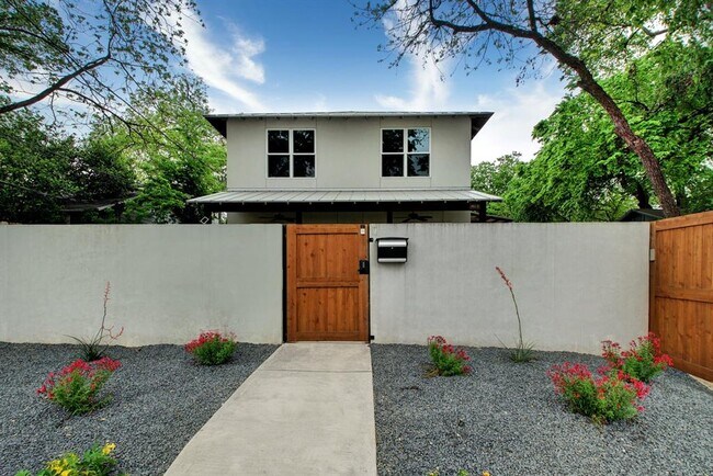 property at 4613 Harmon Ave