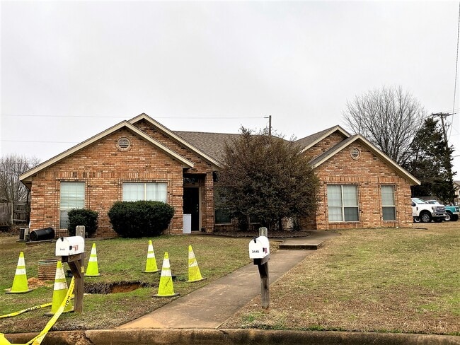 3445 Miller Pl, Unit 3445