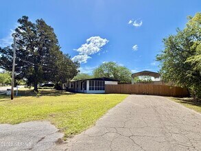 8264 Devoe St in Jacksonville, FL - Building Photo - Building Photo