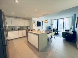 1600 NE 1st Ave in Miami, FL - Building Photo