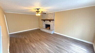 6224 Skylight Dr in Memphis, TN - Building Photo - Building Photo